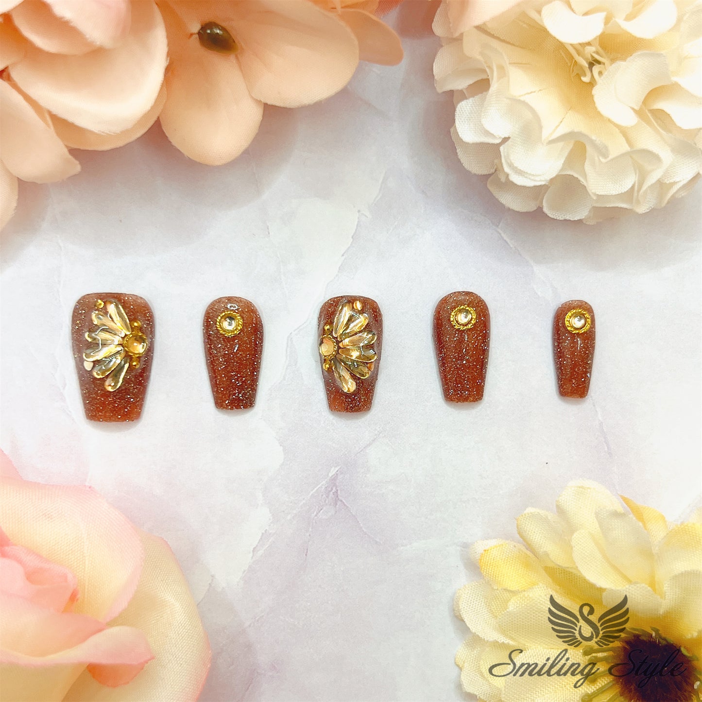 Champagne Cat Eye Press On Nails by SMILINGSTYLE | Luxury Fake Nails | Reusable Nails | Handmade Nails