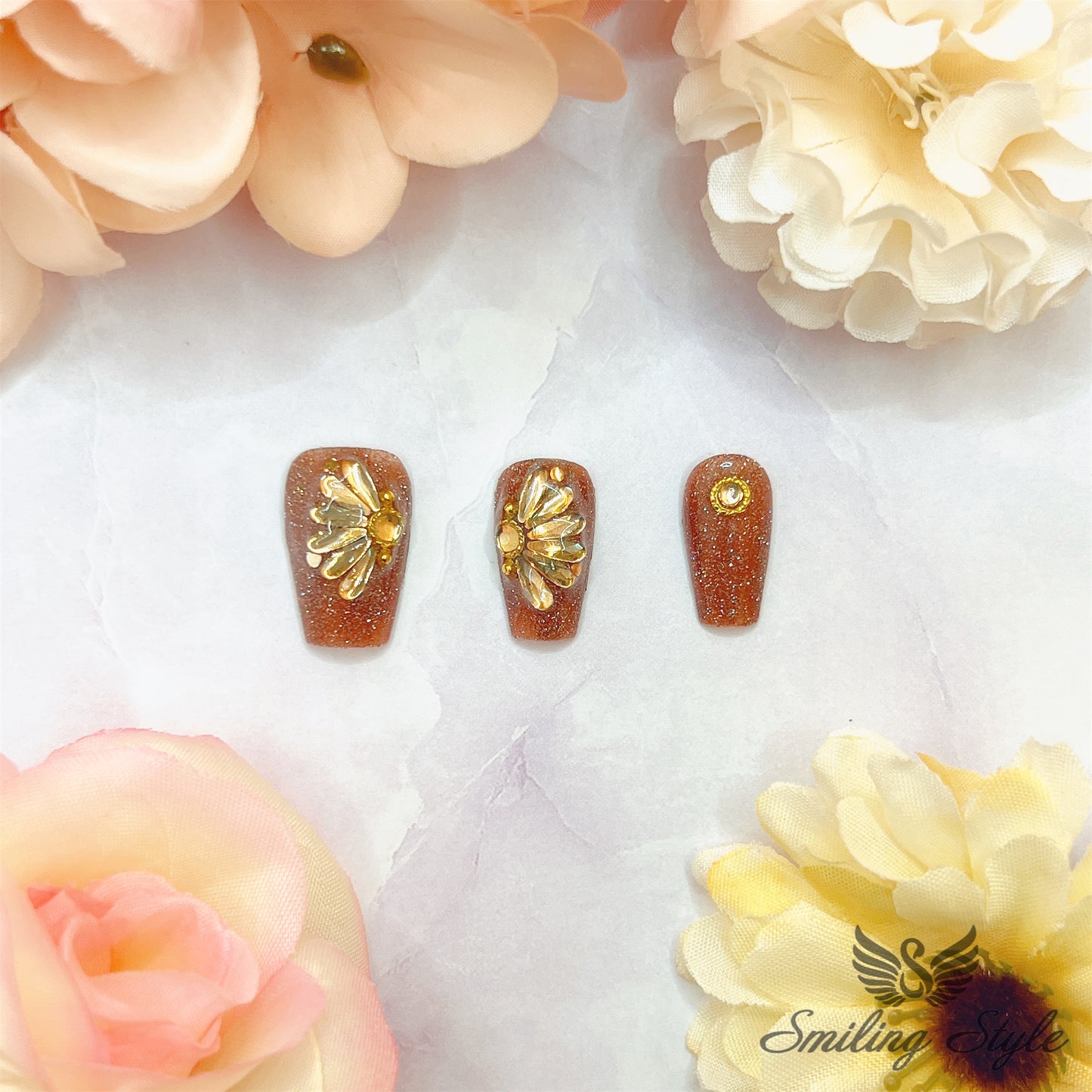 Champagne Cat Eye Press On Nails by SMILINGSTYLE | Luxury Fake Nails | Reusable Nails | Handmade Nails