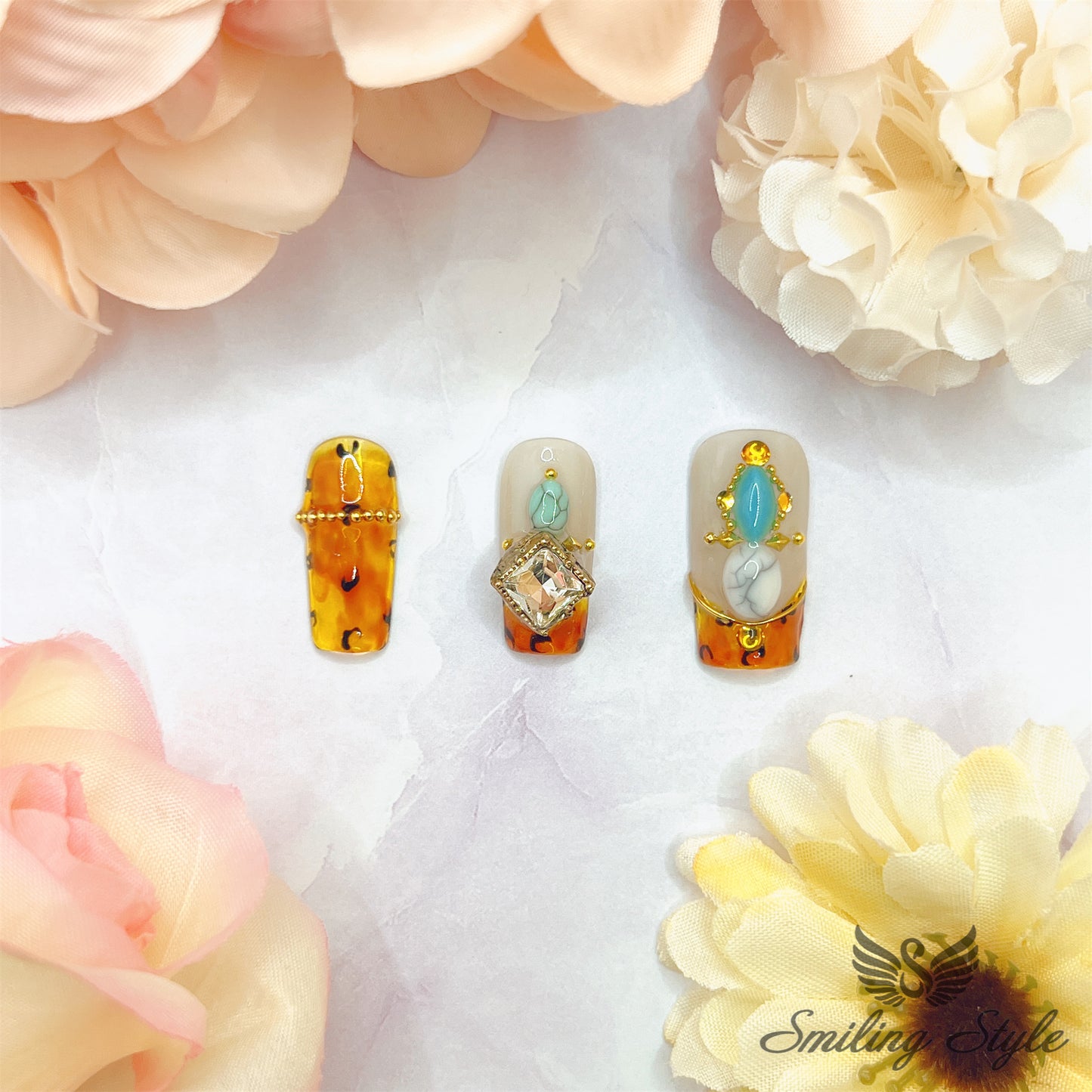 Leopard's Girlfriend Press On Nails by SMILINGSTYLE | Luxury Fake Nails | Reusable Nails | Handmade Nails