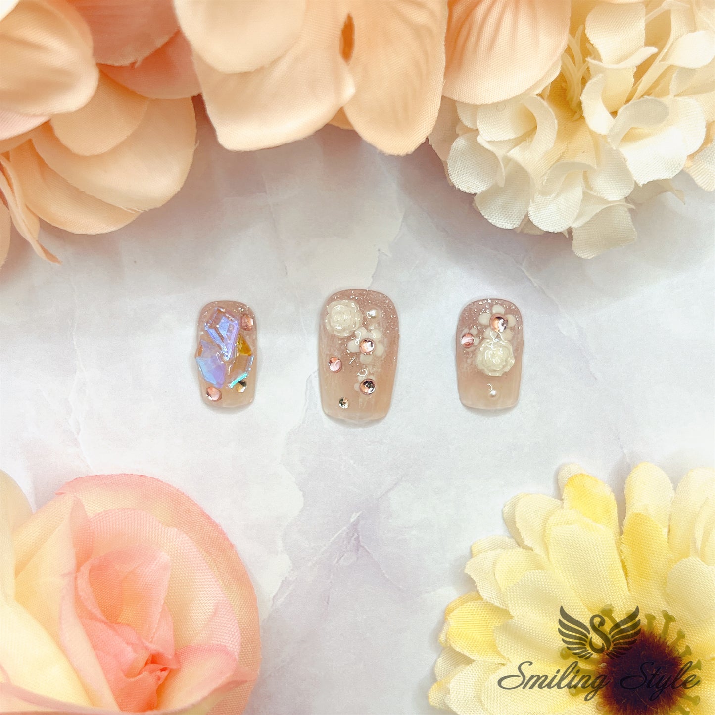 Violet Daisys Press On Nails by SMILINGSTYLE | Luxury Fake Nails | Reusable Nails | Handmade Nails