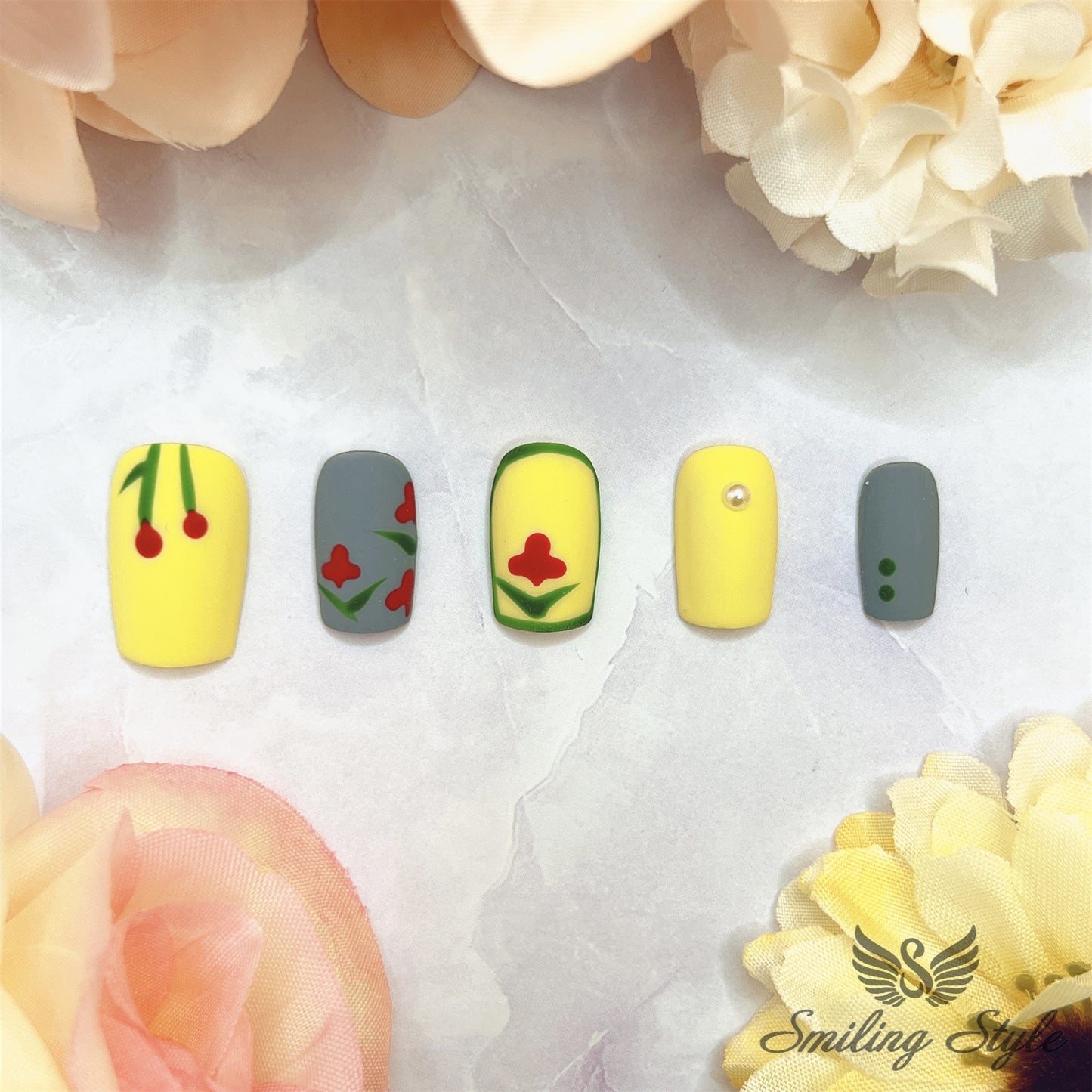 Little Pigment Flowers Press On Nails by SMILINGSTYLE | Luxury Fake Nails | Reusable Nails | Handmade Nails