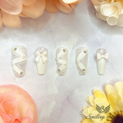 White Bride's Ribbon Press On Nails by SMILINGSTYLE | Luxury Fake Nails | Reusable Nails | Handmade Nails