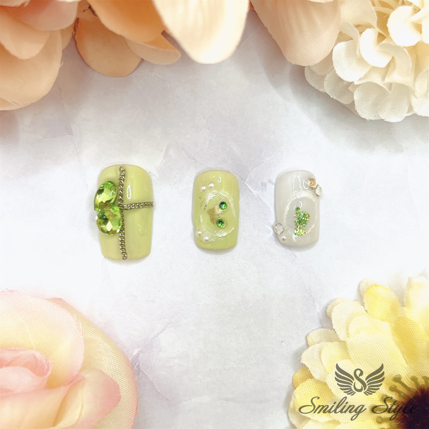 Green Tear Diamond Press On Nails by SMILINGSTYLE | Luxury Fake Nails | Reusable Nails | Handmade Nails